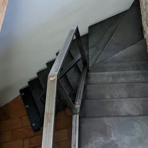 Escalier tout en metal, vue du dessus