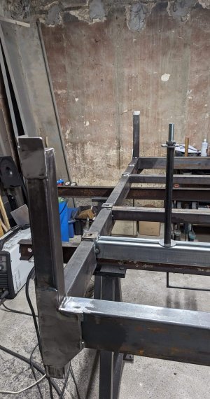 Rack de stockage en cours de fabrication pour la société Ampelec